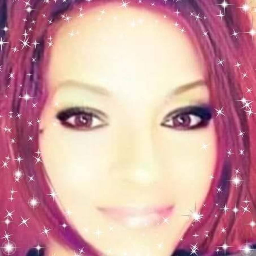 Meet your Posher, Crystal
